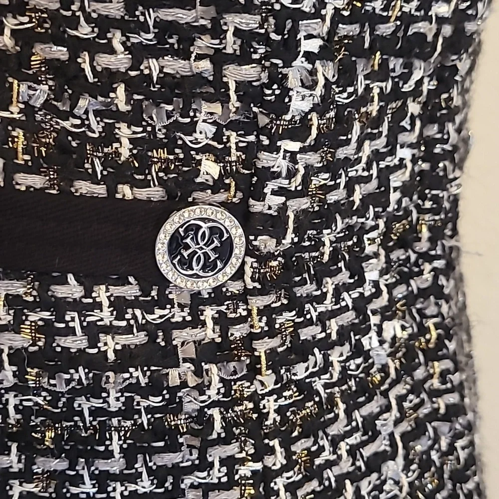 Guess Black and White Mini Dress with Chic Appeal - Picture 8 of 10